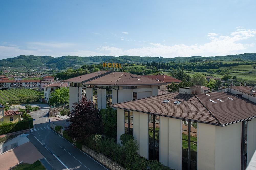 Hotel San Vito Negrar Exterior photo